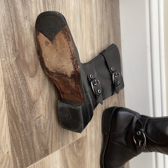 Great Donald Pliner boots gently used. - Picture 4 of 4